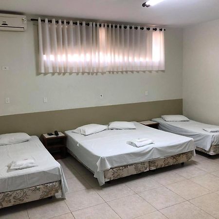 Regio Plaza Hotel Оуриньос Екстериор снимка