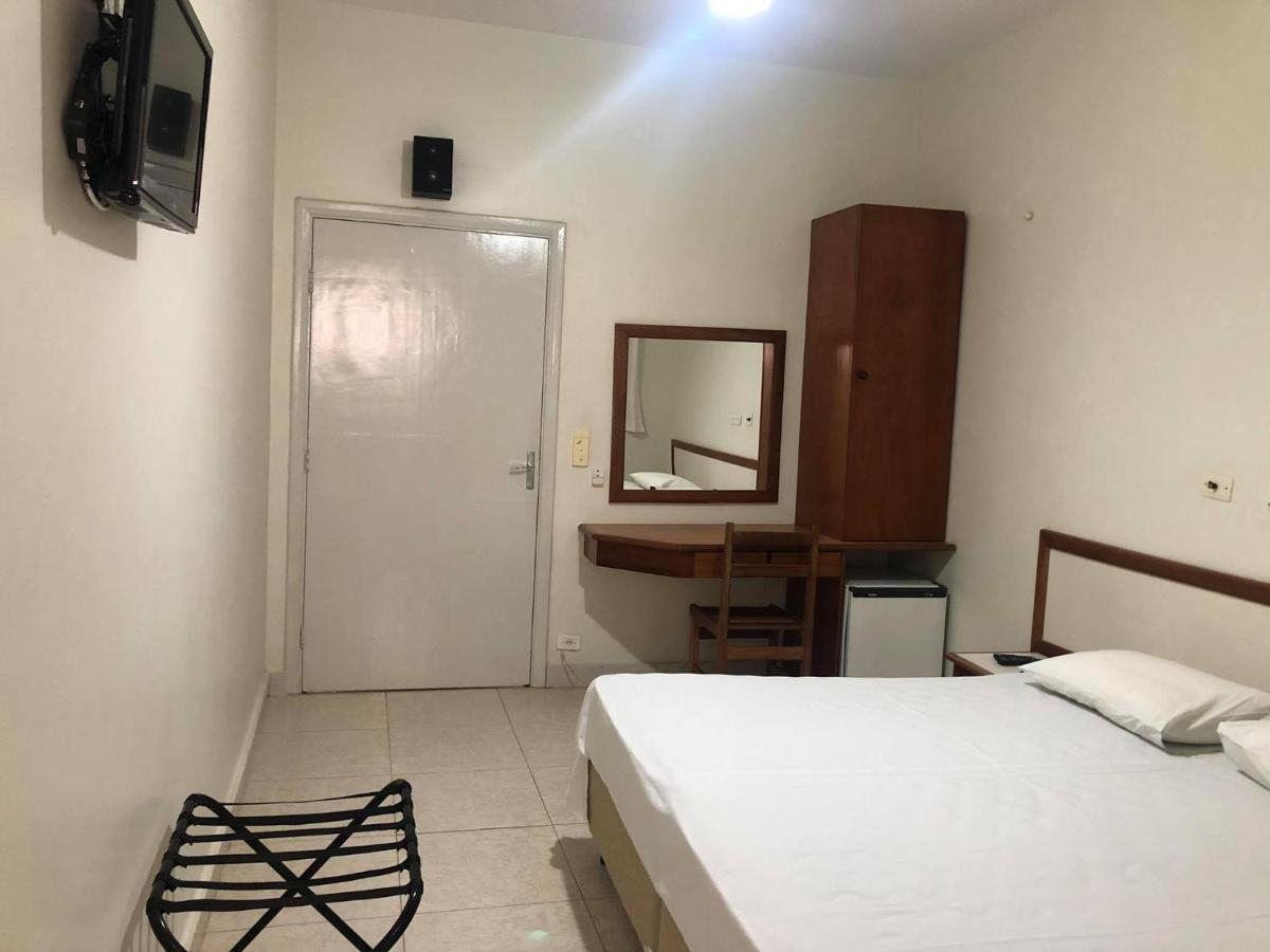 Regio Plaza Hotel Оуриньос Екстериор снимка