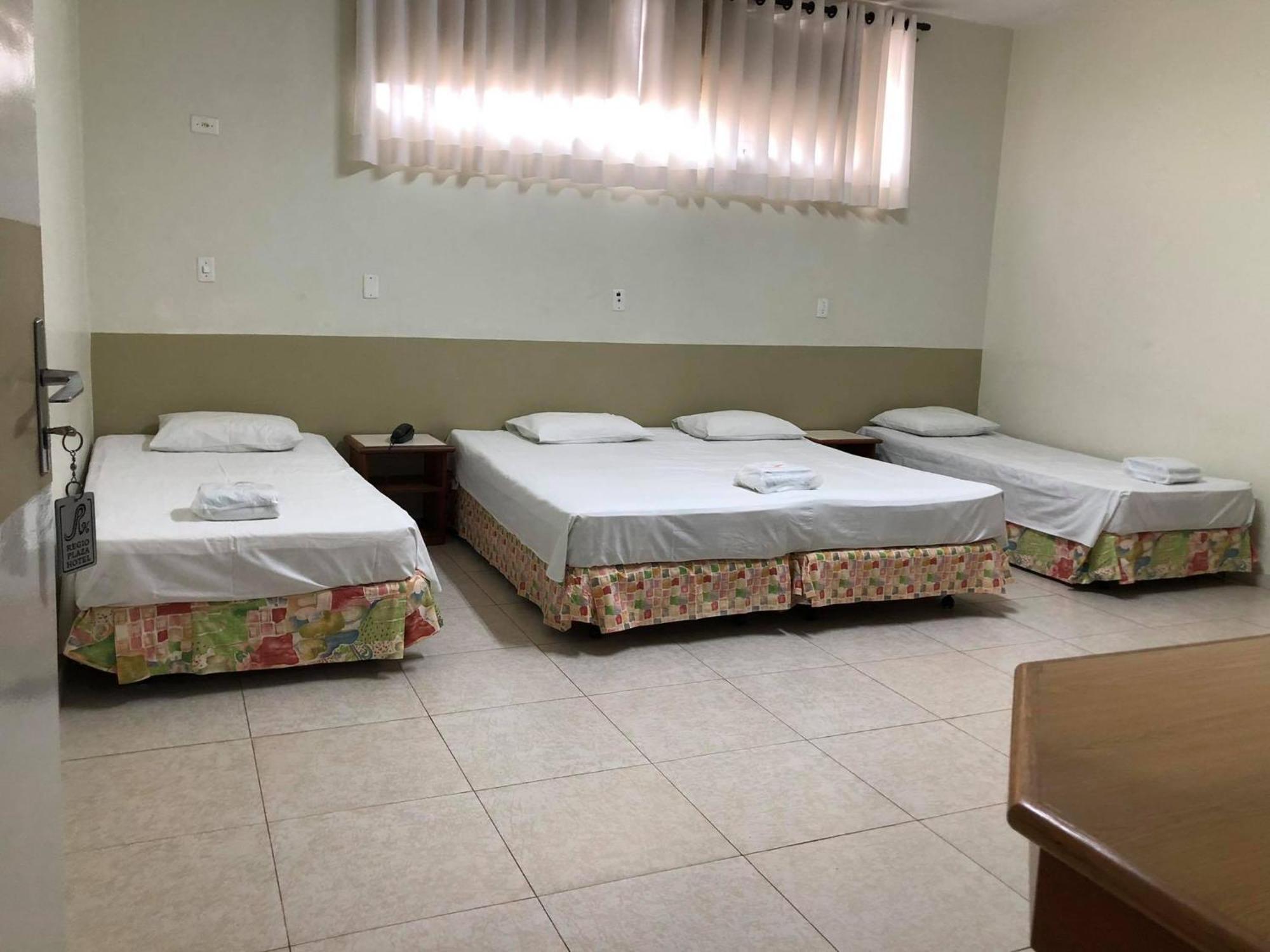 Regio Plaza Hotel Оуриньос Екстериор снимка